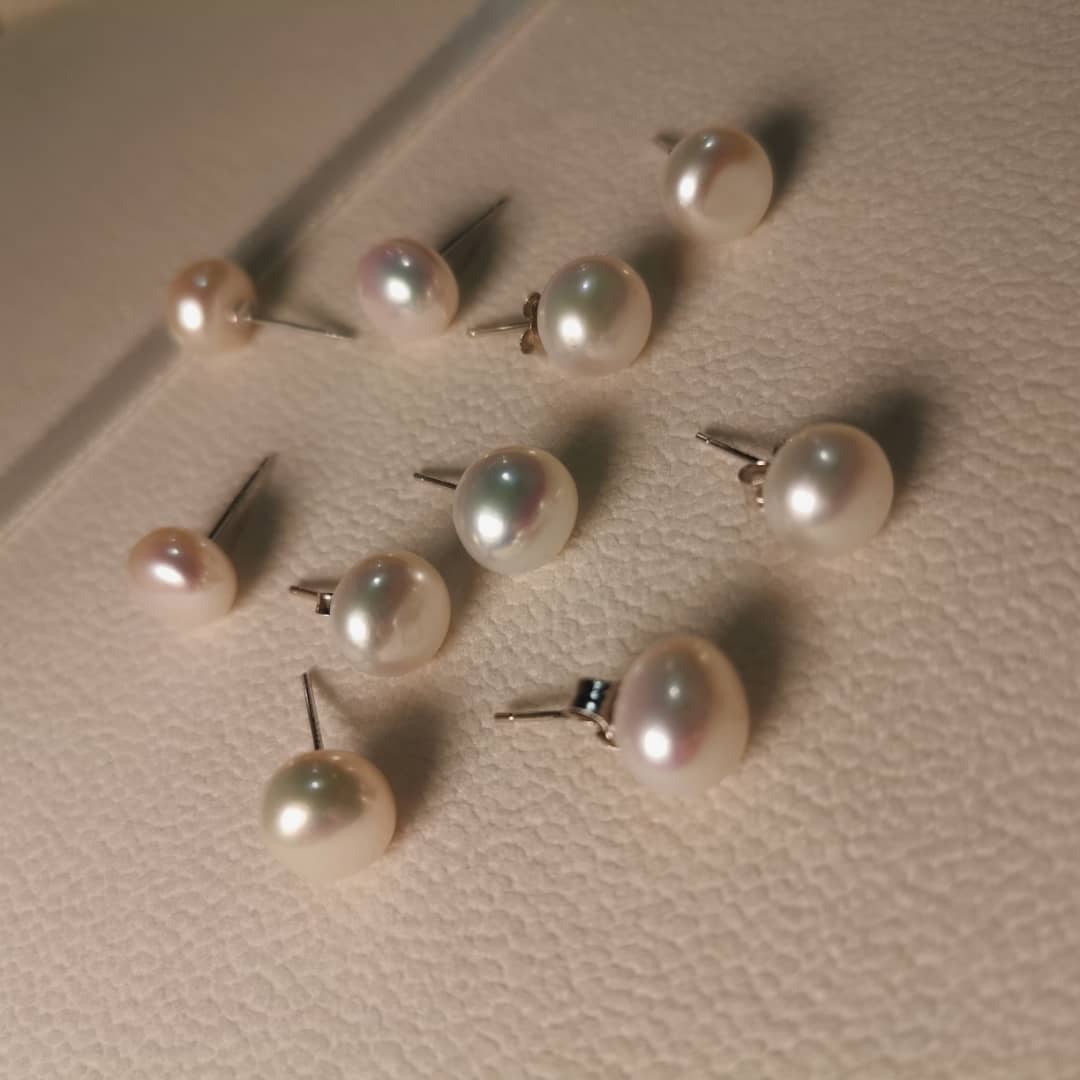 Pearl Ear Studs